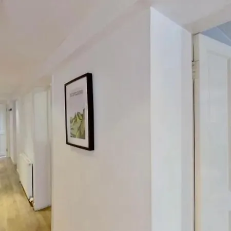 Bed & Breakfast St Moritz Apartment